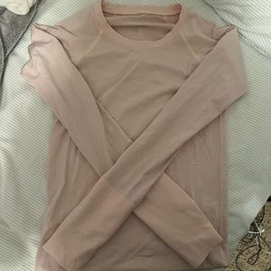 Lululemon long sleeve swiftly tech